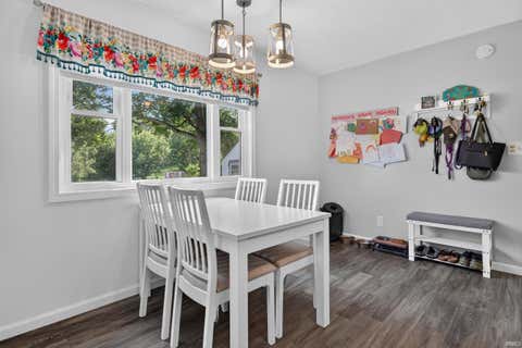 Tiny photo for 313 W Northern Avenue, Logansport, IN 46947 (MLS # 202634846)