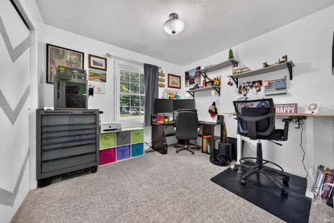 Tiny photo for 313 W Northern Avenue, Logansport, IN 46947 (MLS # 202634846)