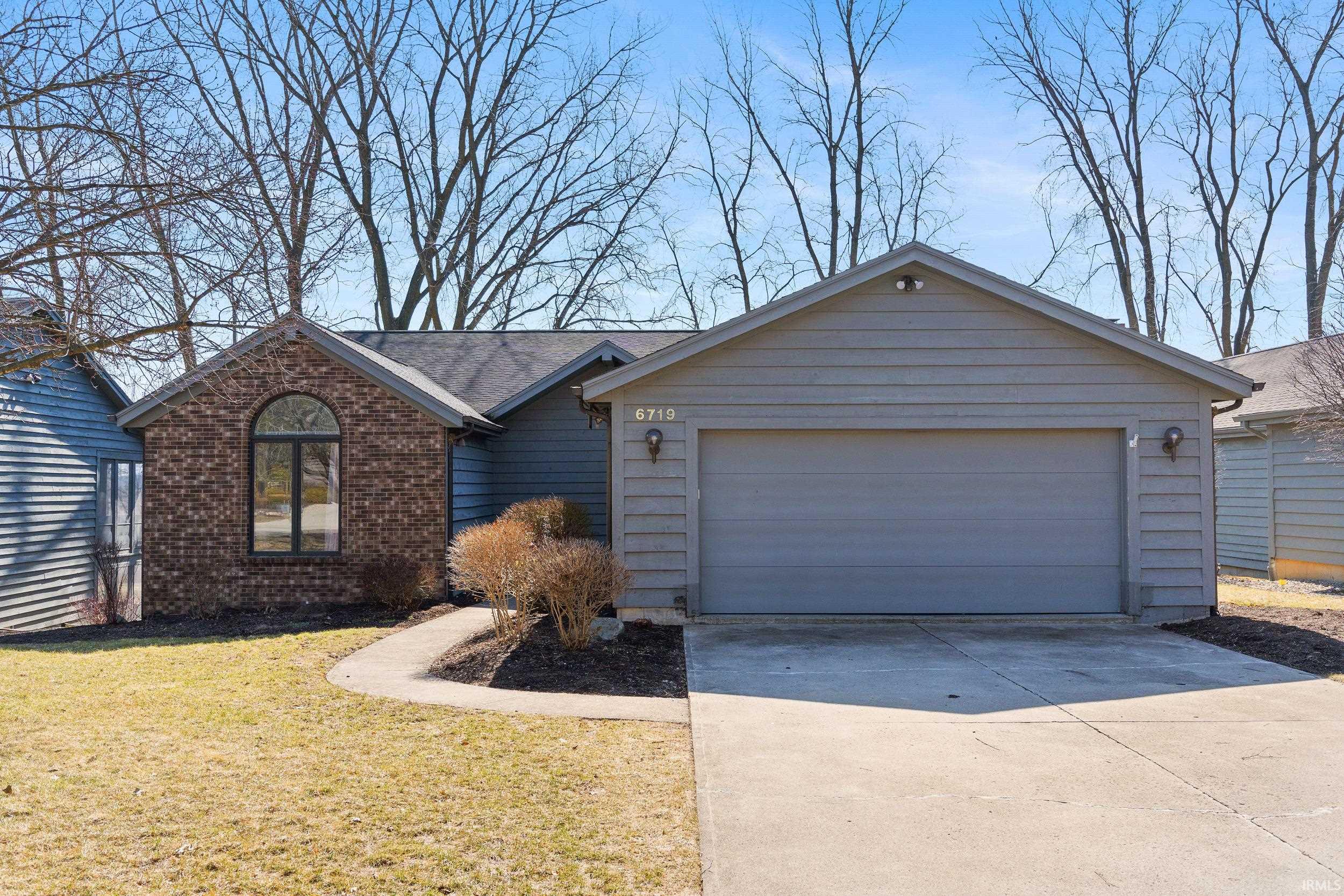6719 W Canal Pointe Lane

                                                                             Fort Wayne                                

                                    , IN - $429,900