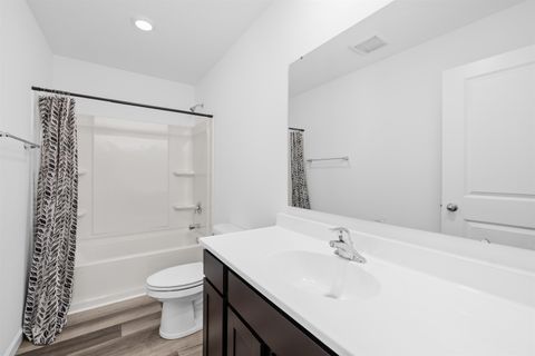 Tiny photo for 728 Alquin Court, Huntertown, IN 46748 (MLS # 202613560)