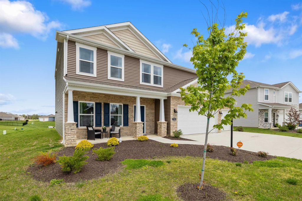 Photo of 728 Alquin Court, Huntertown, IN 46748 (MLS # 202613560)