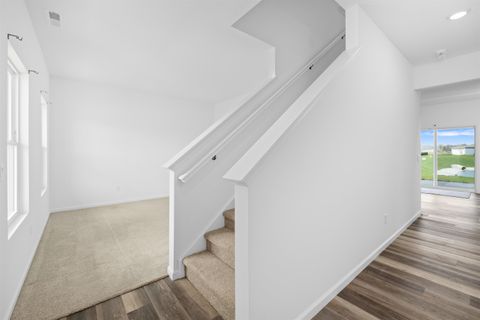 Tiny photo for 728 Alquin Court, Huntertown, IN 46748 (MLS # 202613560)