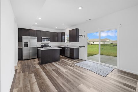 Tiny photo for 728 Alquin Court, Huntertown, IN 46748 (MLS # 202613560)