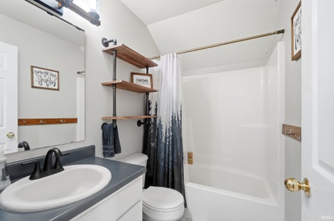Tiny photo for 830 Stockwillow Court, Huntertown, IN 46748 (MLS # 202641580)