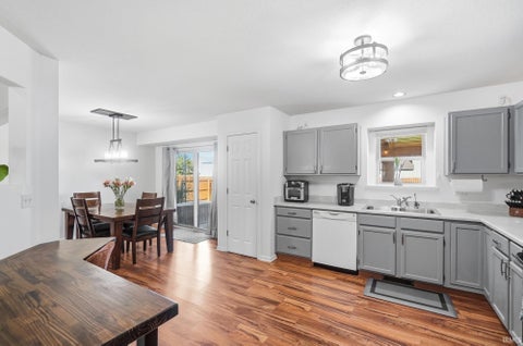 Tiny photo for 830 Stockwillow Court, Huntertown, IN 46748 (MLS # 202641580)
