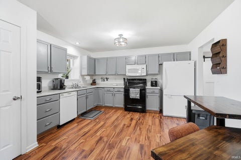 Tiny photo for 830 Stockwillow Court, Huntertown, IN 46748 (MLS # 202641580)