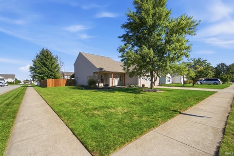 Tiny photo for 830 Stockwillow Court, Huntertown, IN 46748 (MLS # 202641580)