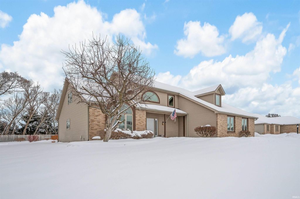 Photo of 53271 County Murray Drive, Granger, IN 46530 (MLS # 202603918)