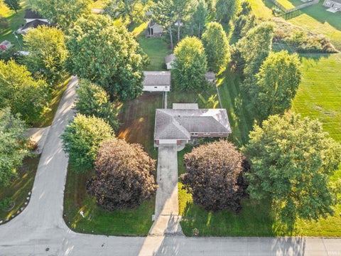 Tiny photo for 11 Country Aire Drive, Lafayette, IN 47905 (MLS # 202641913)