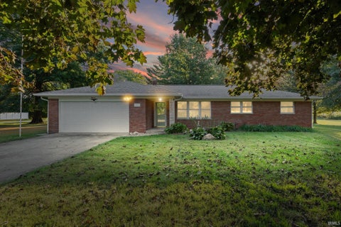 Tiny photo for 11 Country Aire Drive, Lafayette, IN 47905 (MLS # 202641913)