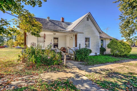 Tiny photo for 318 N Myra Street, Worthington, IN 47471 (MLS # 202644852)