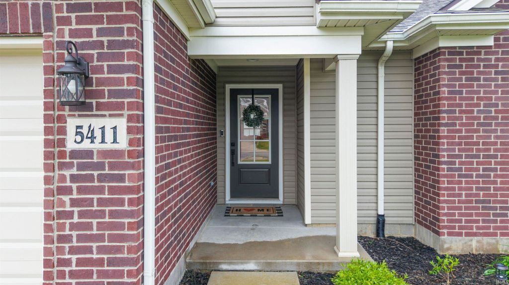 Photo of 5411 Cameo Drive, Evansville, IN 47725 (MLS # 202616361)