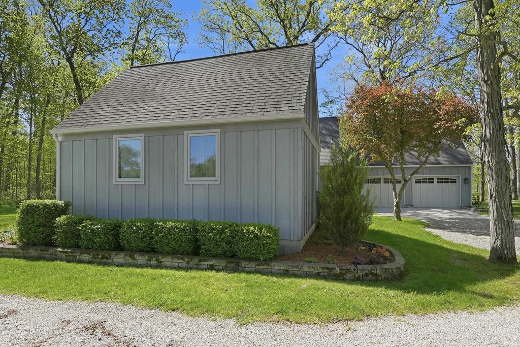 Photo of 16716 Wappes Road, Churubusco, IN 46723 (MLS # 202617359)