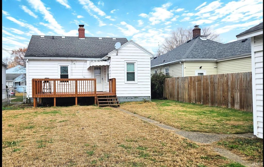 Photo of 213 Van Dusen Avenue, Evansville, IN 47711 (MLS # 202548294)