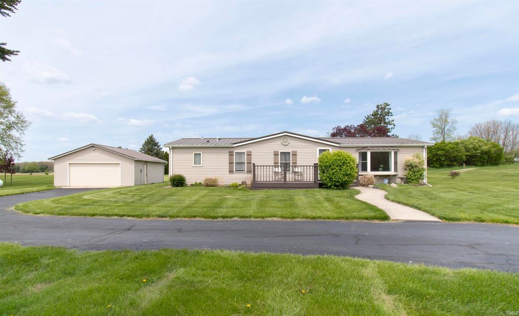 Photo of 11193 E Baseline Road, Avilla, IN 46710 (MLS # 202616628)