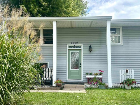 Tiny photo for 1609 S Rue Royale Drive, Kokomo, IN 46902 (MLS # 202640285)