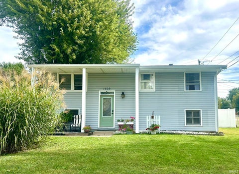 Photo of 1609 S Rue Royale Drive, Kokomo, IN 46902 (MLS # 202640285)