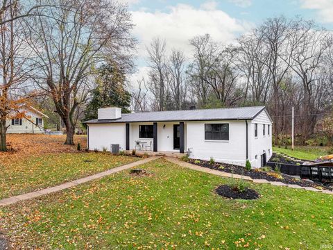 Photo of 2173 S Sycamore Boulevard, Peru, IN 46970 (MLS # 202546294)