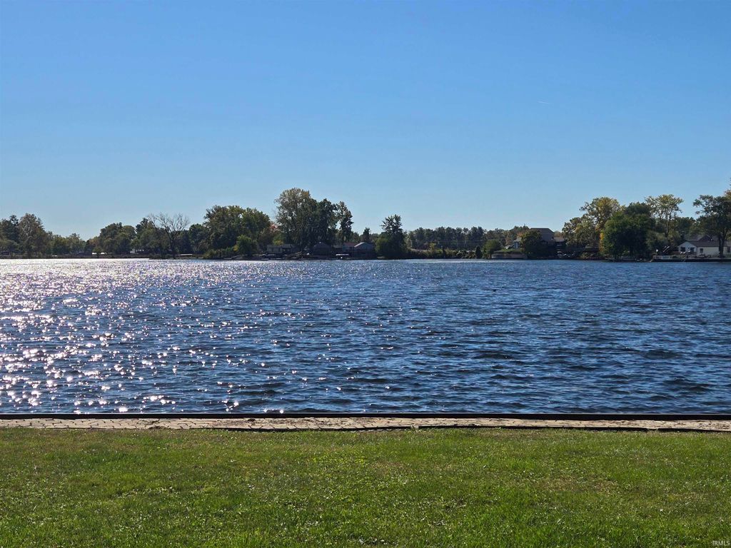 Photo of 3078 E BOLLER Court, Monticello, IN 47959 (MLS # 202537510)