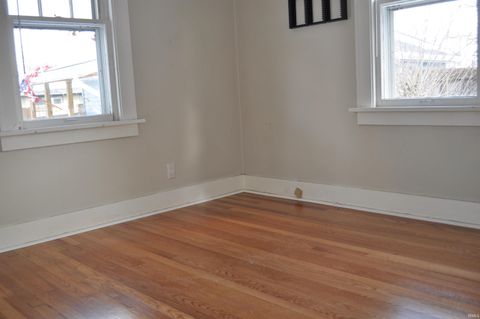 Tiny photo for 619 S 29th Street, Lafayette, IN 47904 (MLS # 202604431)