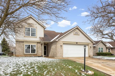 Photo of 318 Cromwell Court, Lafayette, IN 47909 (MLS # 202608818)