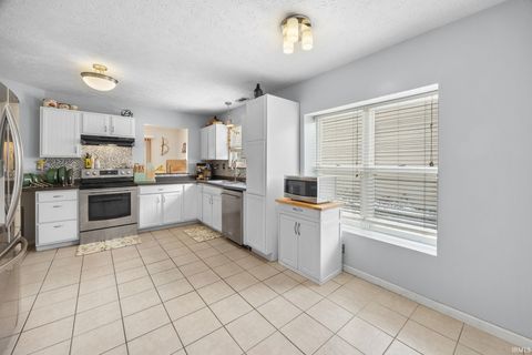 Tiny photo for 318 Cromwell Court, Lafayette, IN 47909 (MLS # 202608818)