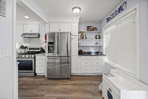 Tiny photo for 2519 Union Street, Lafayette, IN 47904 (MLS # 202535810)