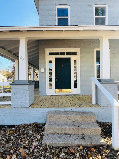 Tiny photo for 25 E Franklin Street, Peru, IN 46970 (MLS # 202546159)