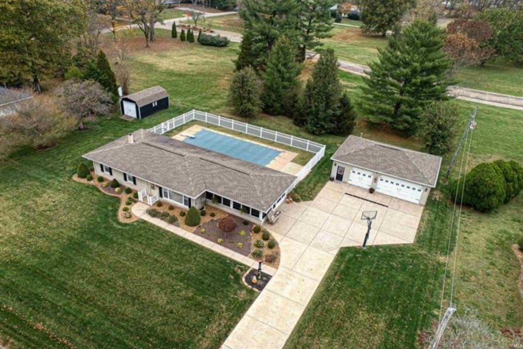 Photo of 9301 Farmington Drive, Evansville, IN 47712 (MLS # 202644045)