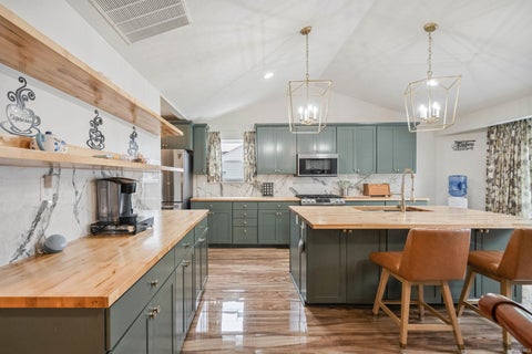 Tiny photo for 921 E Center Road, Kokomo, IN 46902 (MLS # 202639735)
