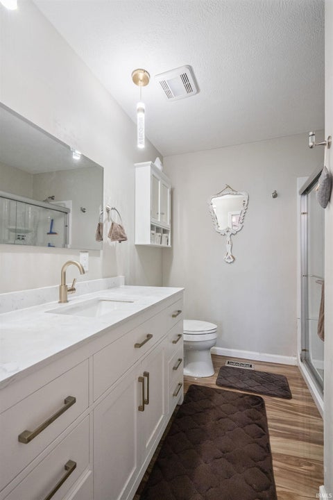 Tiny photo for 921 E Center Road, Kokomo, IN 46902 (MLS # 202639735)