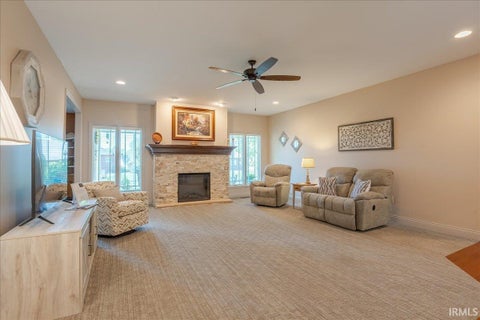 Tiny photo for 6213 Pembrooke Drive, Newburgh, IN 47630 (MLS # 202632138)