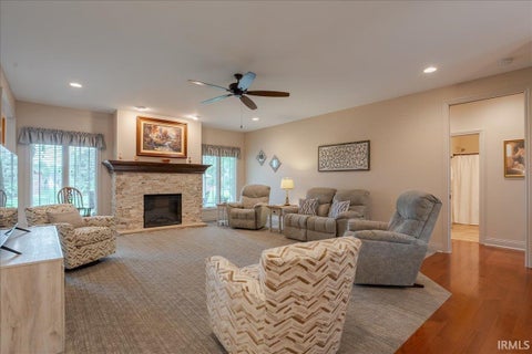 Tiny photo for 6213 Pembrooke Drive, Newburgh, IN 47630 (MLS # 202632138)