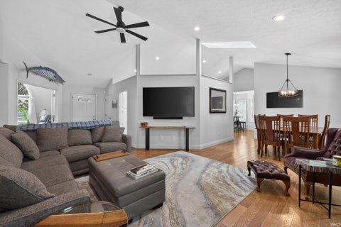 Photo of 5118 N Echo Bend, Bloomington, IN 47404 (MLS # 202615939)