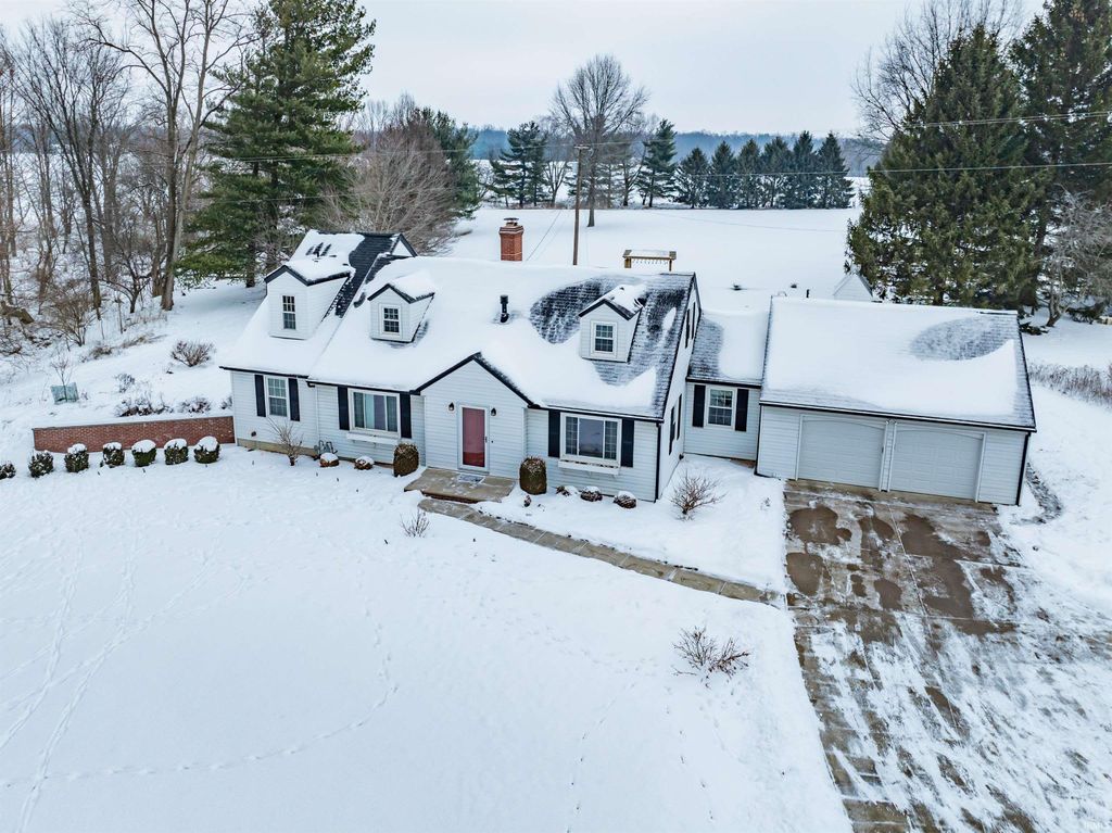 Photo of 8907 Gerig Road, Leo, IN 46765 (MLS # 202603716)