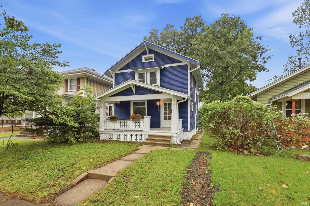 Photo of 322 W Rudisill Boulevard, Fort Wayne, IN 46807 (MLS # 202638506)