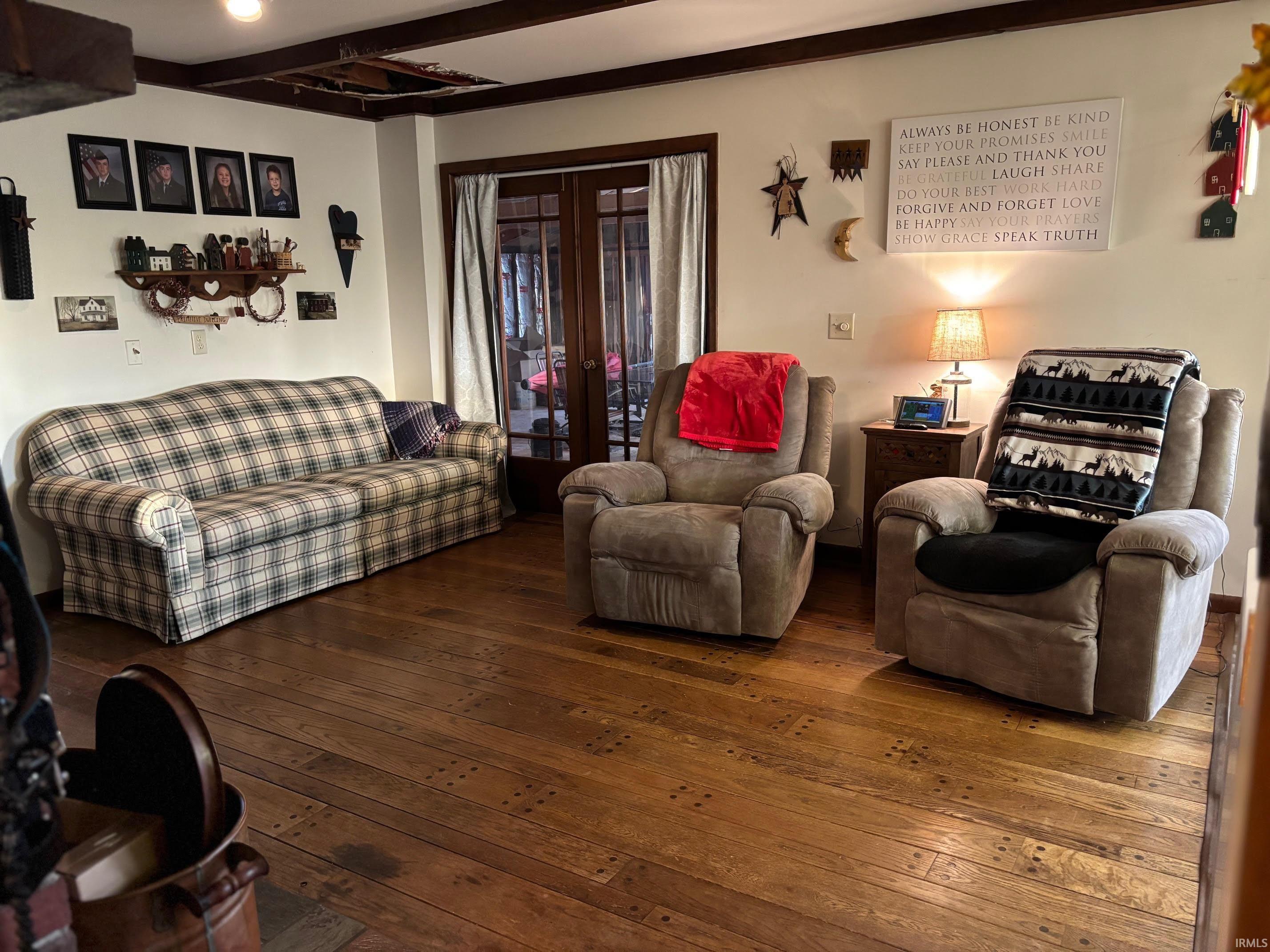 Fowler, Indiana 47944, United States, 5 Bedrooms Bedrooms, ,3 BathroomsBathrooms,Residential,Active,226299