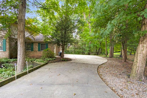 Tiny photo for 707 Emerald Drive, Lafayette, IN 47905 (MLS # 202636472)