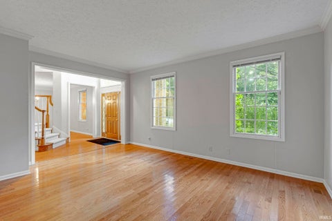 Tiny photo for 707 Emerald Drive, Lafayette, IN 47905 (MLS # 202636472)