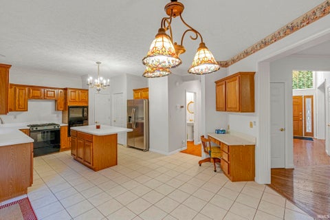 Tiny photo for 707 Emerald Drive, Lafayette, IN 47905 (MLS # 202636472)