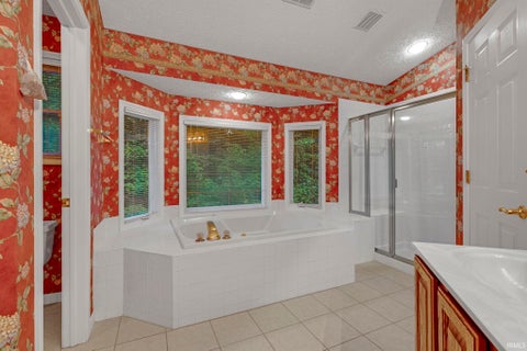Tiny photo for 707 Emerald Drive, Lafayette, IN 47905 (MLS # 202636472)