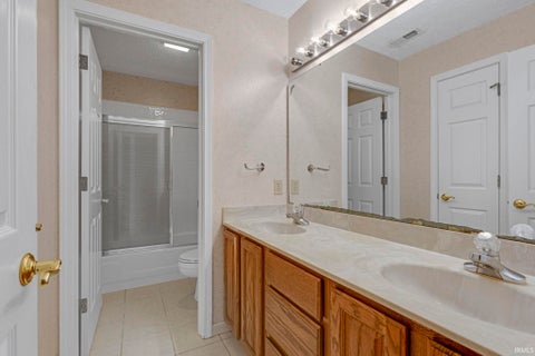 Tiny photo for 707 Emerald Drive, Lafayette, IN 47905 (MLS # 202636472)