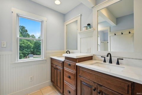 Tiny photo for 818 Sunrise Avenue, Lafayette, IN 47904 (MLS # 202642736)