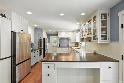 Tiny photo for 818 Sunrise Avenue, Lafayette, IN 47904 (MLS # 202642736)