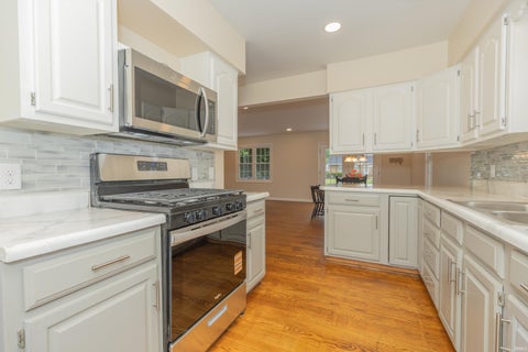 Tiny photo for 4904 Conlin Avenue, Evansville, IN 47715 (MLS # 202624387)