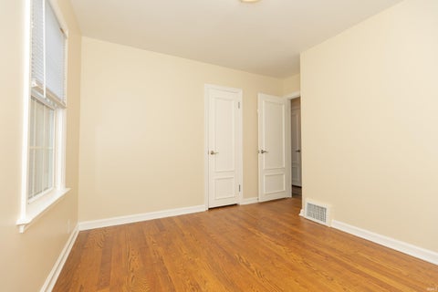 Tiny photo for 4904 Conlin Avenue, Evansville, IN 47715 (MLS # 202624387)