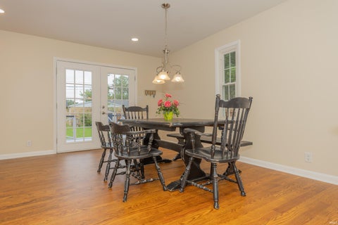 Tiny photo for 4904 Conlin Avenue, Evansville, IN 47715 (MLS # 202624387)