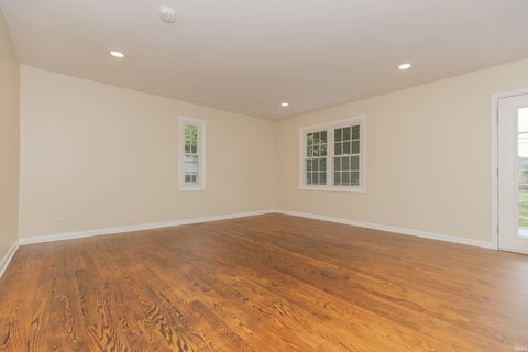 Tiny photo for 4904 Conlin Avenue, Evansville, IN 47715 (MLS # 202624387)