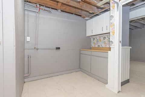 Tiny photo for 4904 Conlin Avenue, Evansville, IN 47715 (MLS # 202624387)