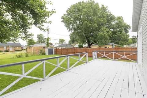 Tiny photo for 4904 Conlin Avenue, Evansville, IN 47715 (MLS # 202624387)